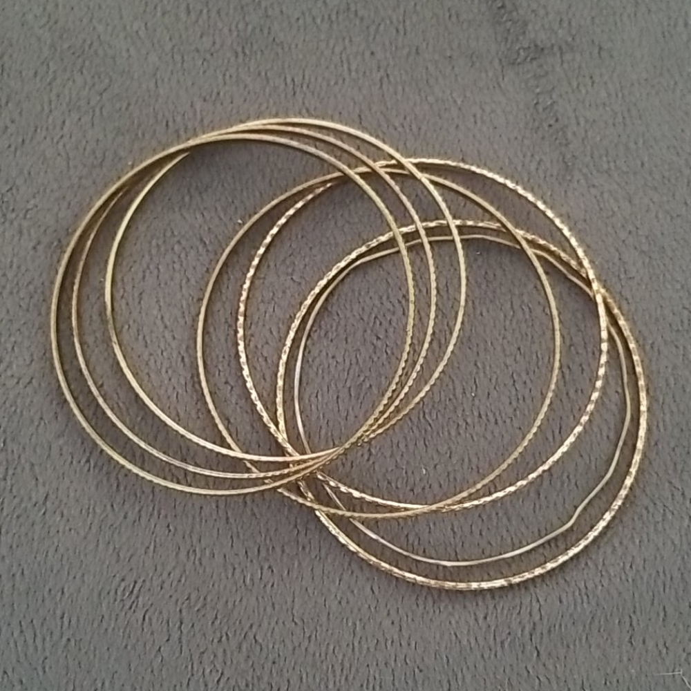 Goldtone Bangle Set - Picture 4 of 5